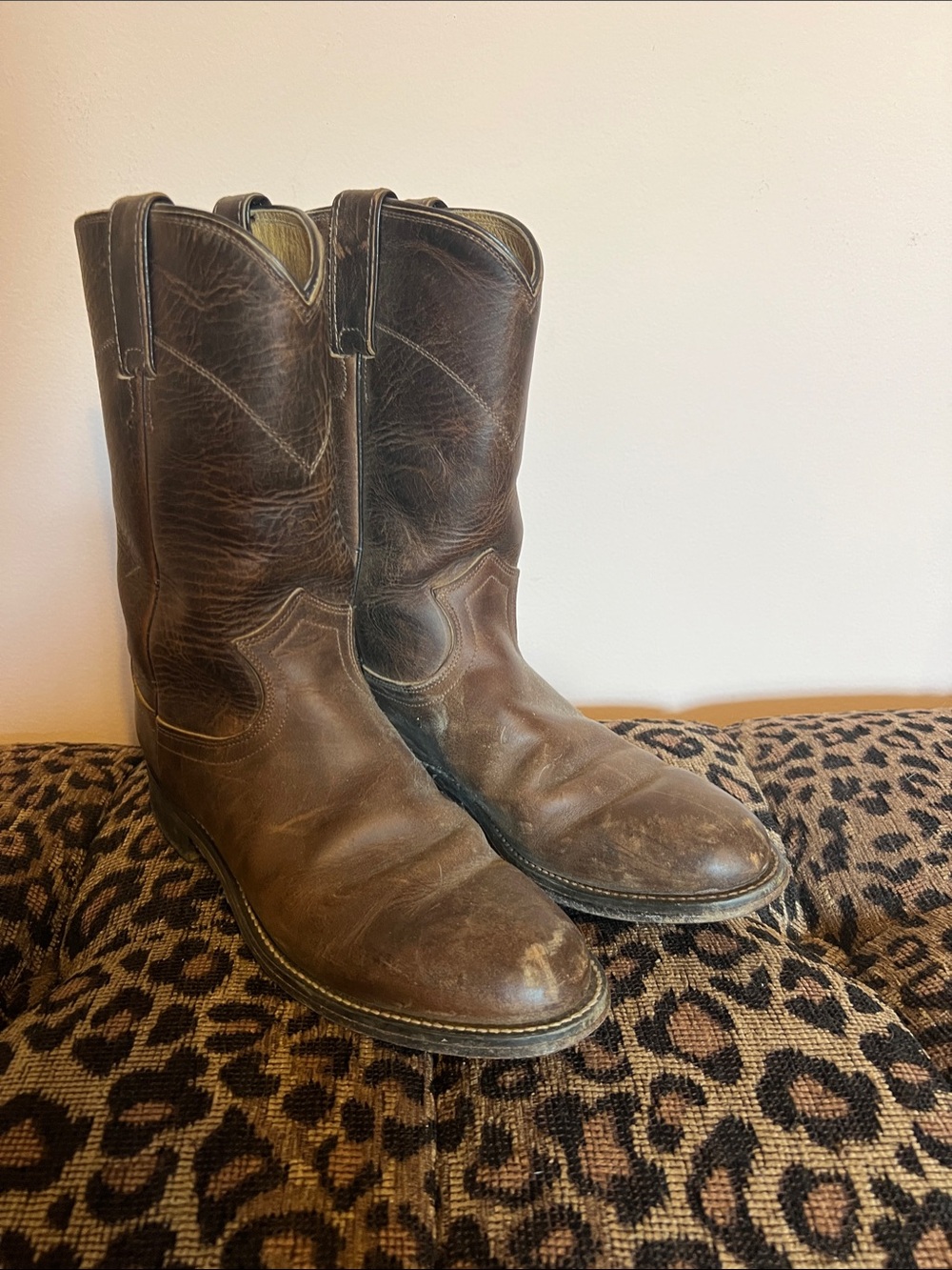Justin Boots Roper 3408 Dark Brown Leather Western Pull-On Boots size 7B narrow.